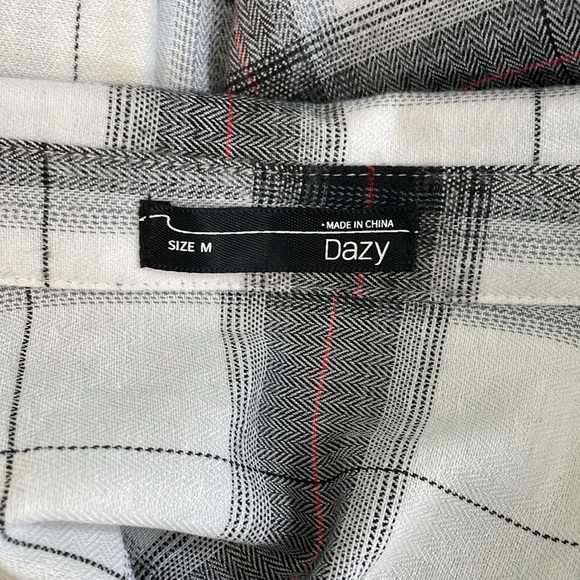 Dazy Black Red White Flannel Shirt Soft Long Size Medium oversized - Picture 4 of 6
